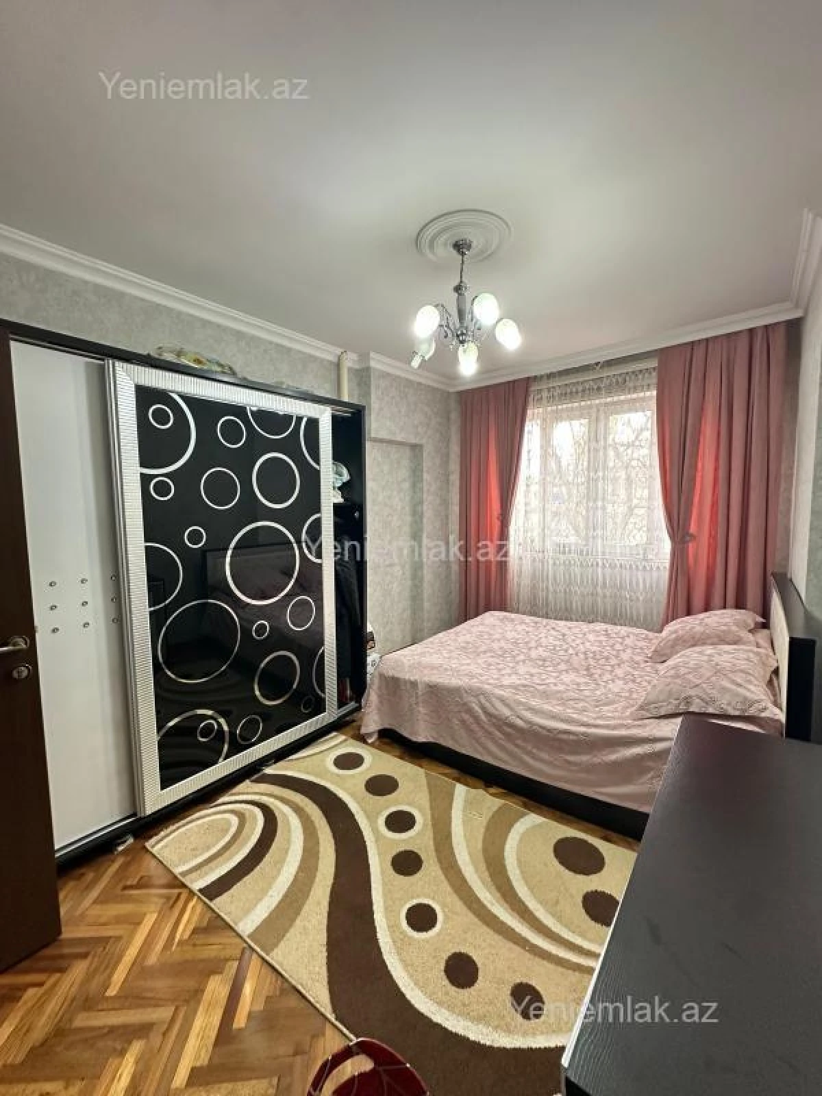 Satılır 3 otaqlı köhnə tikili 80 m²