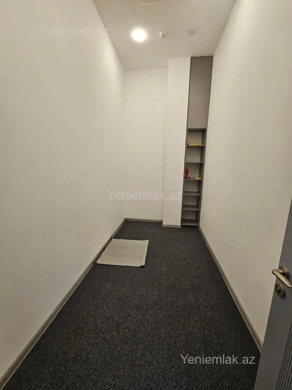 Satılır 1 otaqlı obyekt 600 m²