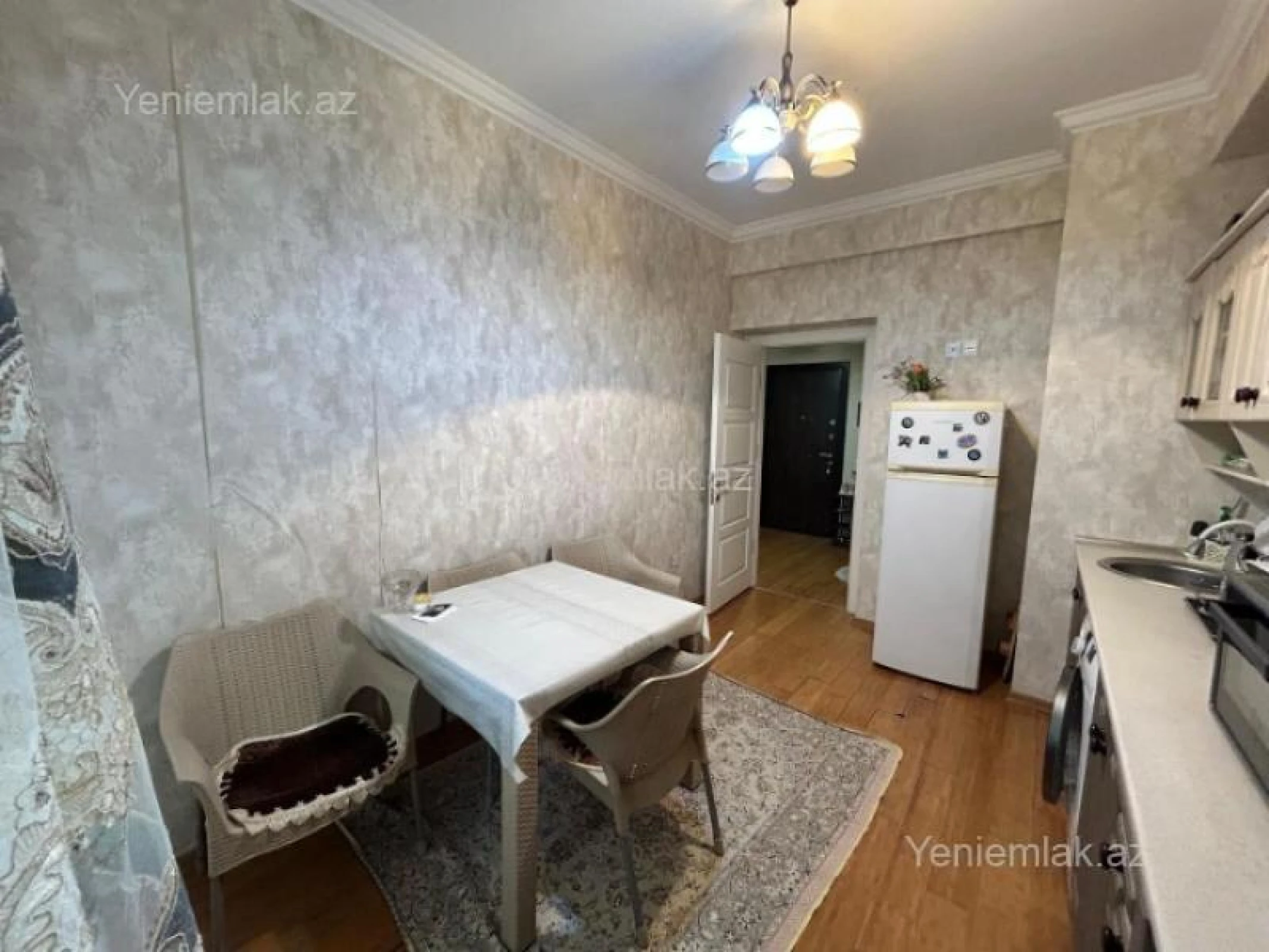 Satılır 2 otaqlı yeni tikili 80 m²