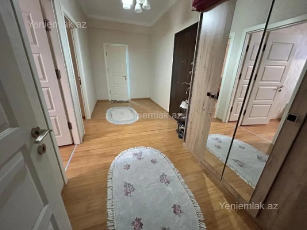 Satılır 2 otaqlı yeni tikili 80 m²