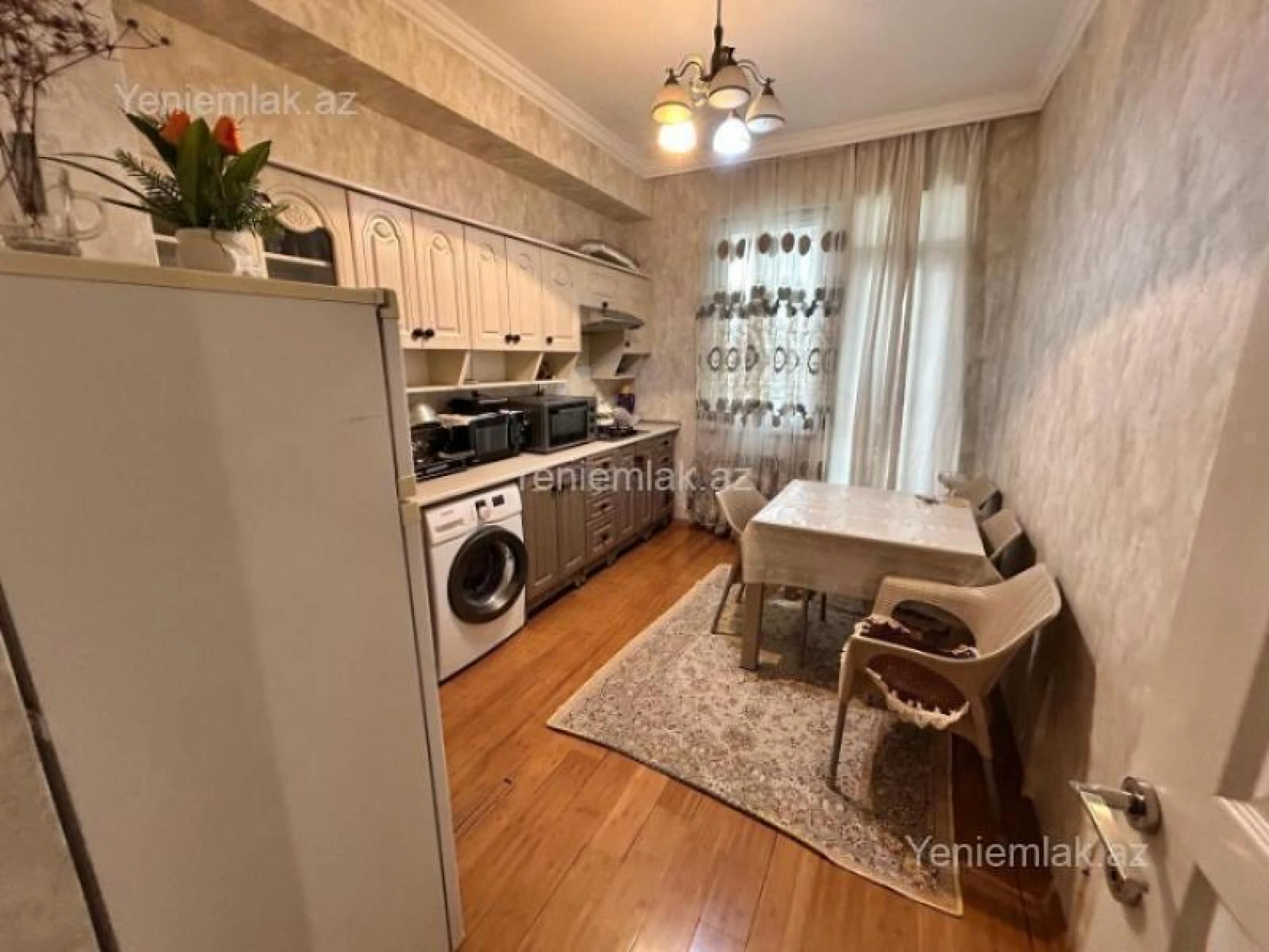 Satılır 2 otaqlı yeni tikili 80 m²