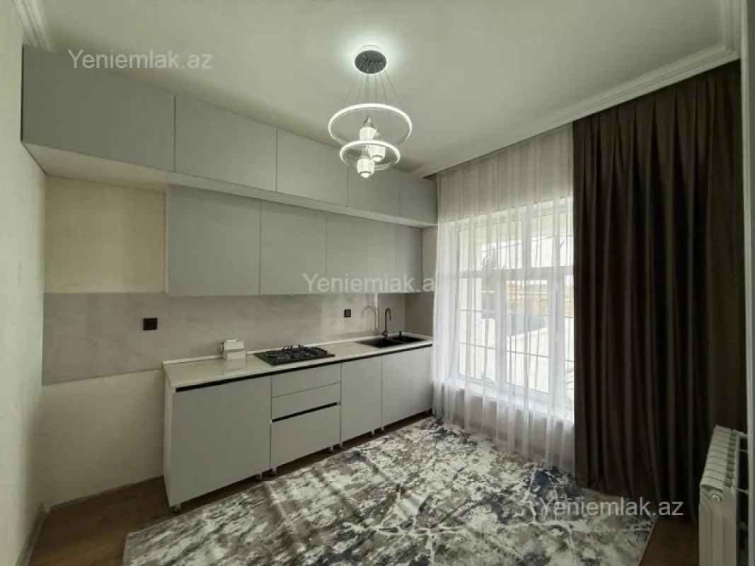 Satılır 4 otaqlı həyət evi 160 m²