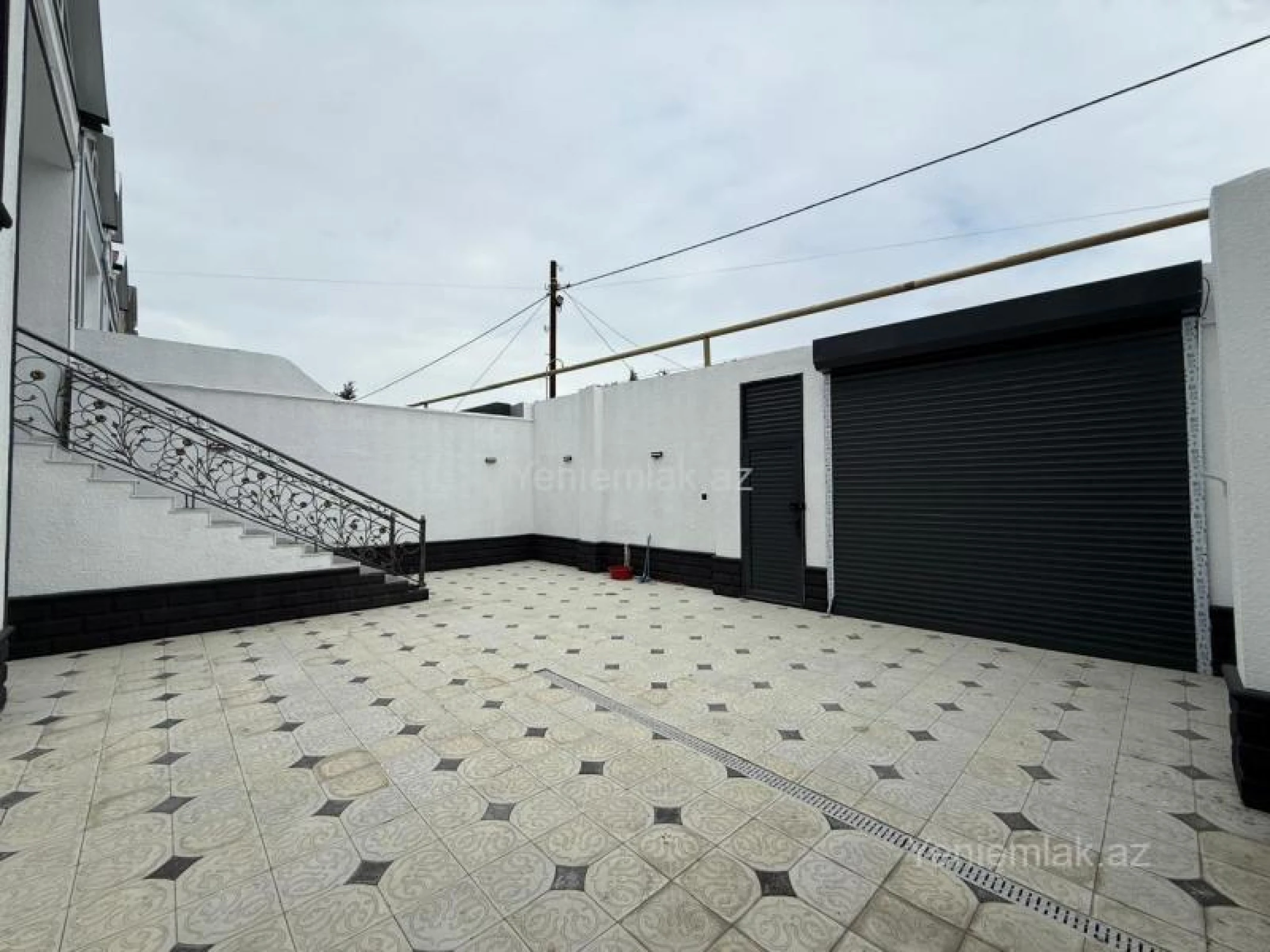 Satılır 4 otaqlı həyət evi 160 m²