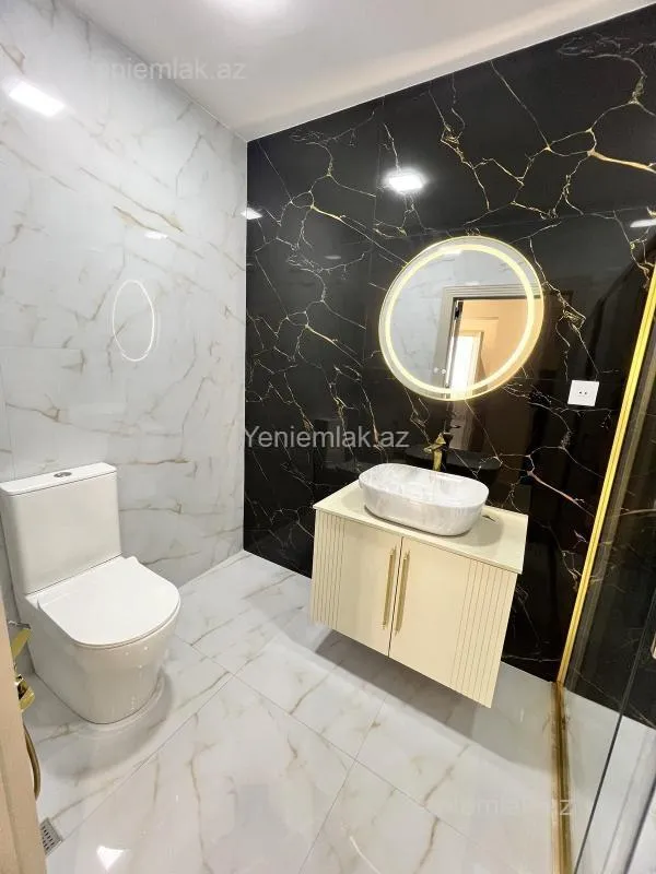 Satılır 3 otaqlı yeni tikili 105 m²