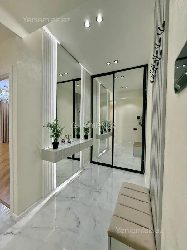 Satılır 3 otaqlı yeni tikili 85 m²