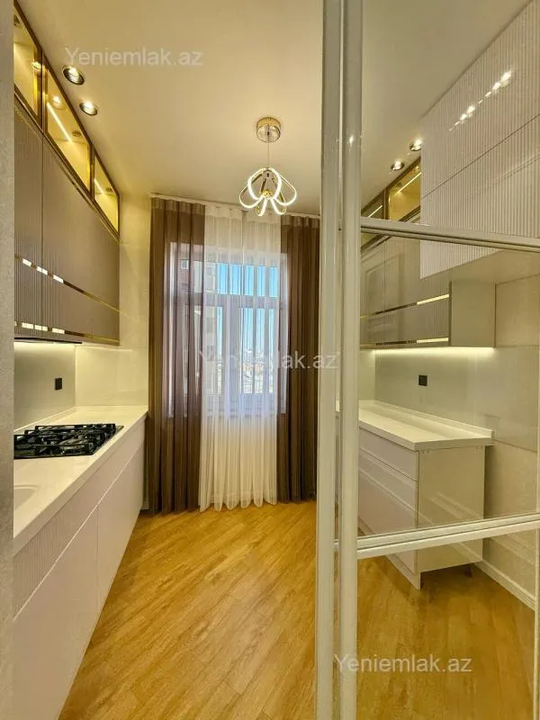 Satılır 3 otaqlı yeni tikili 85 m²