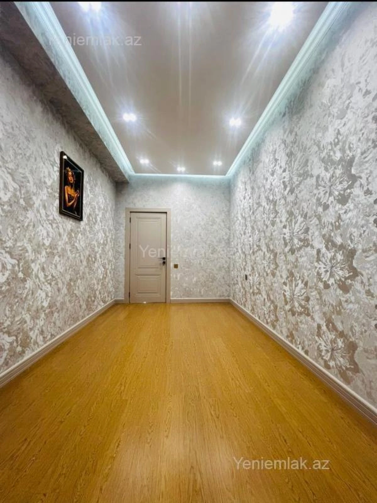 Satılır 3 otaqlı yeni tikili 77 m²