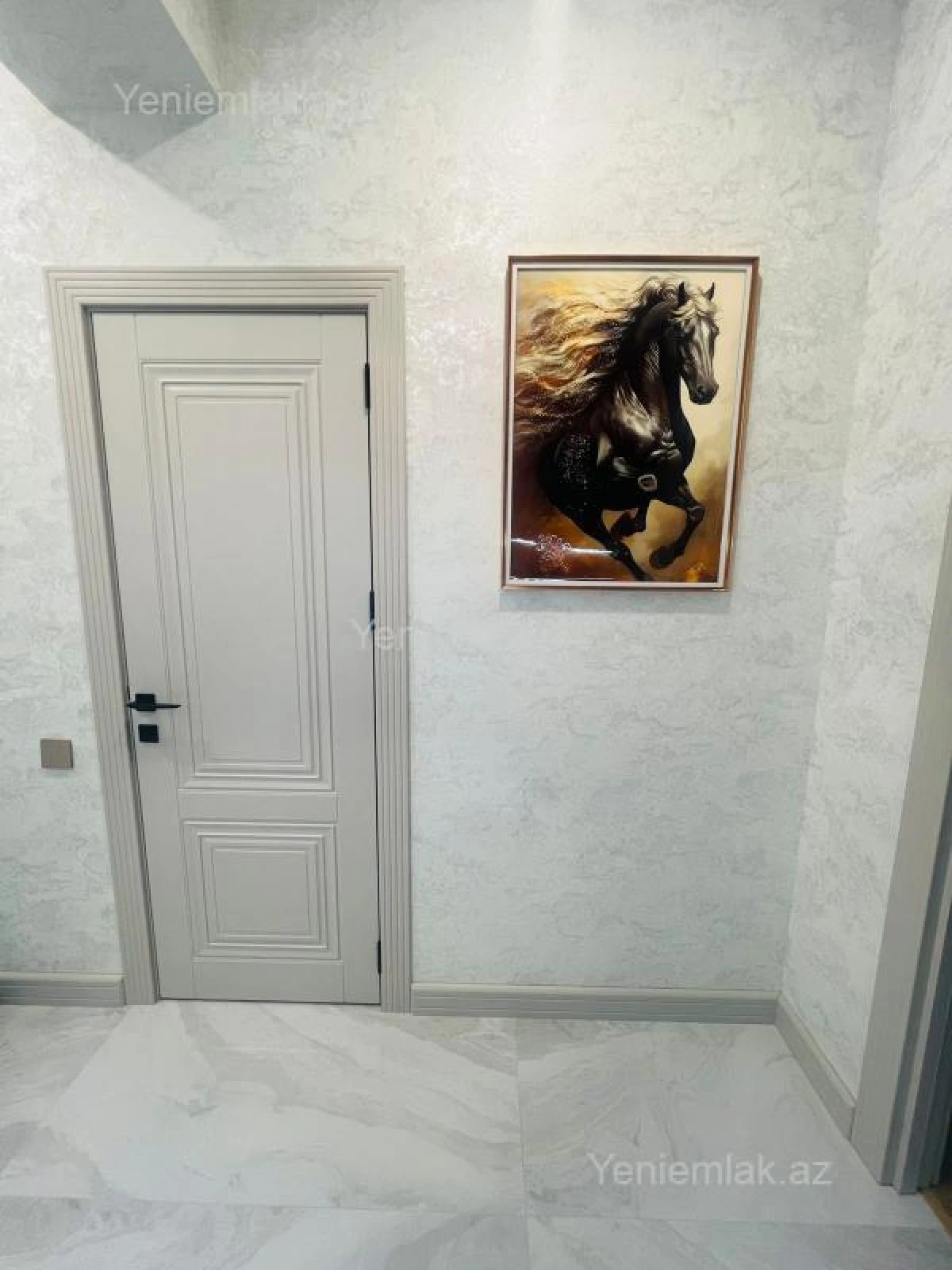 Satılır 3 otaqlı yeni tikili 77 m²