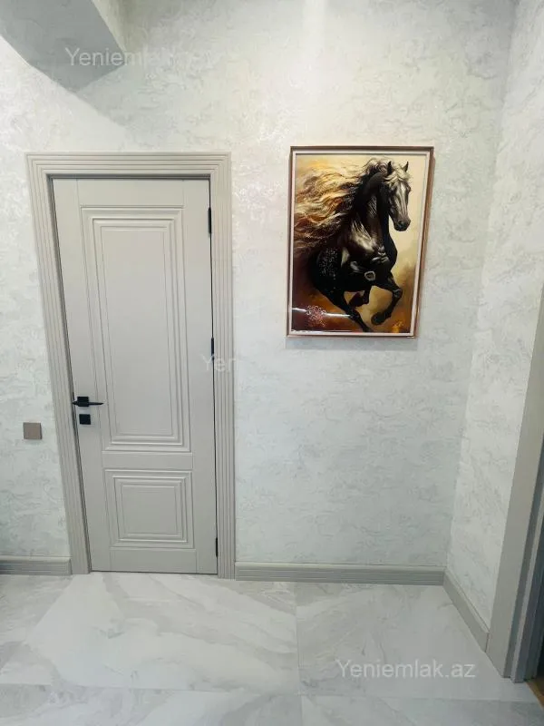 Satılır 3 otaqlı yeni tikili 77 m²