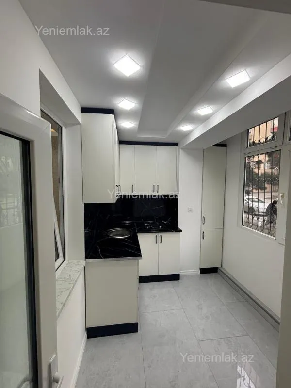 Satılır 3 otaqlı köhnə tikili 65 m²