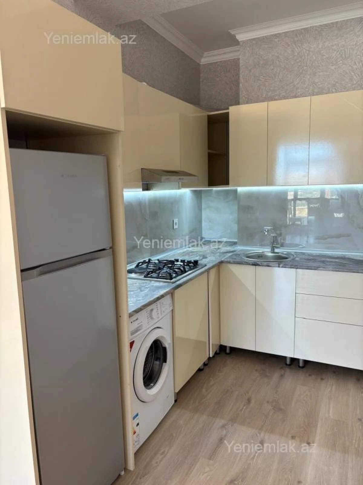 Satılır 2 otaqlı yeni tikili 66 m²