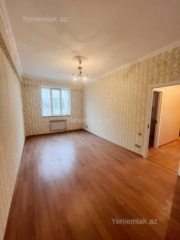 Satılır 2 otaqlı yeni tikili 60 m²