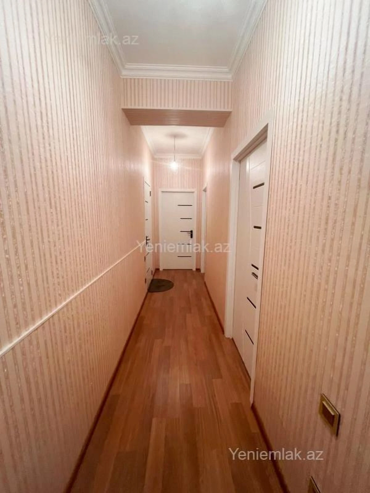 Satılır 2 otaqlı yeni tikili 60 m²