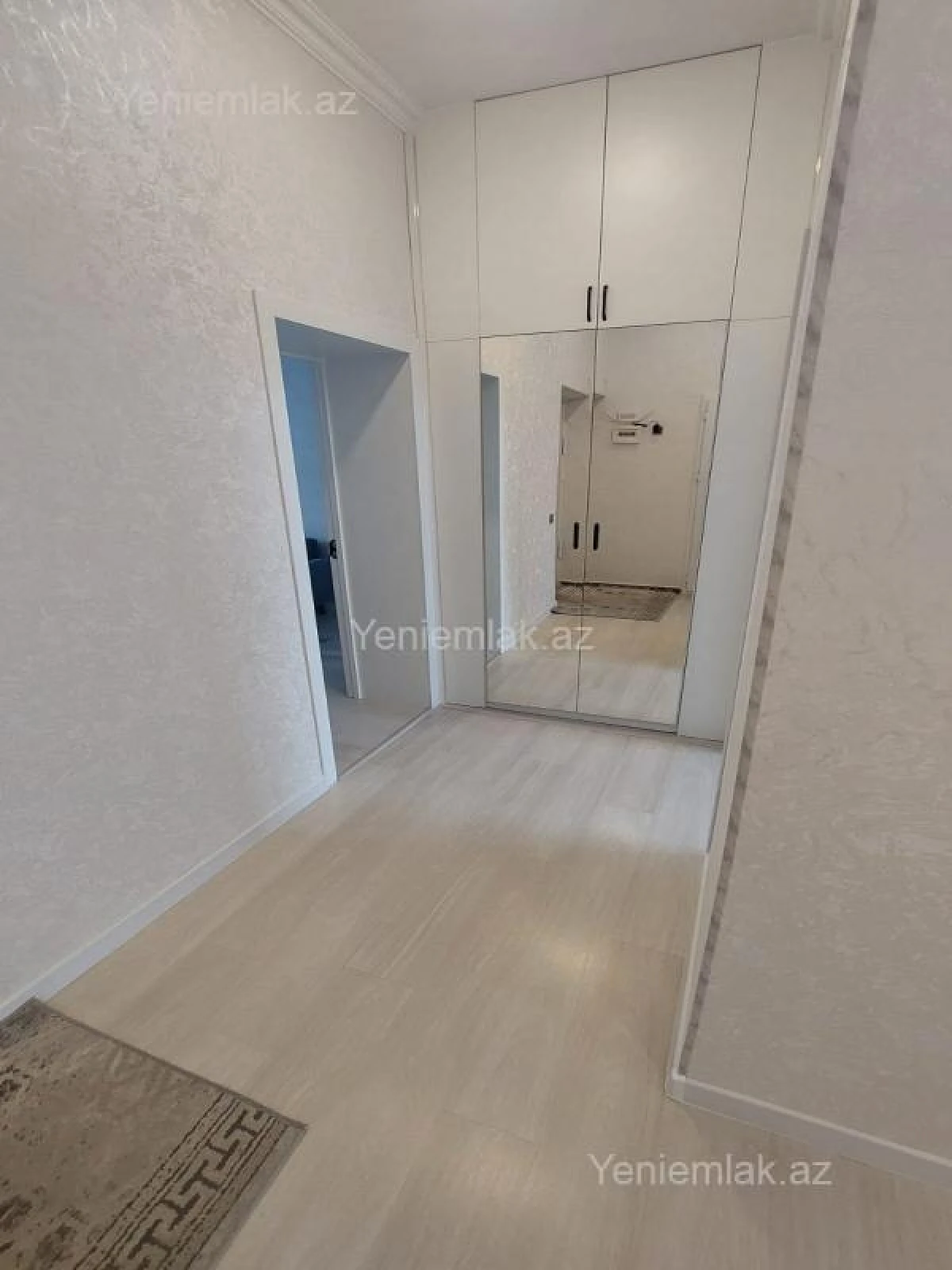 Satılır 2 otaqlı köhnə tikili 70 m²