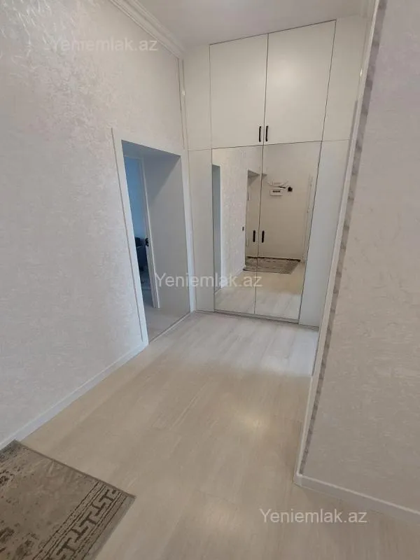 Satılır 2 otaqlı köhnə tikili 70 m²