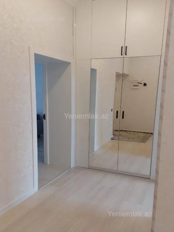 Satılır 2 otaqlı köhnə tikili 70 m²