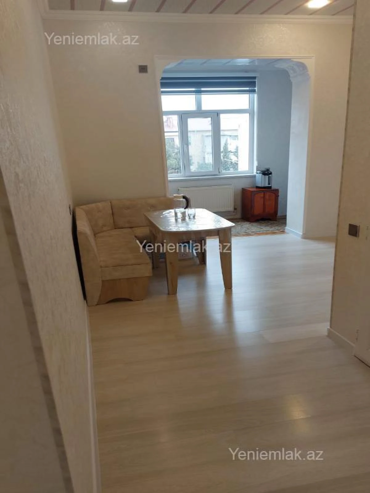 Satılır 2 otaqlı köhnə tikili 70 m²