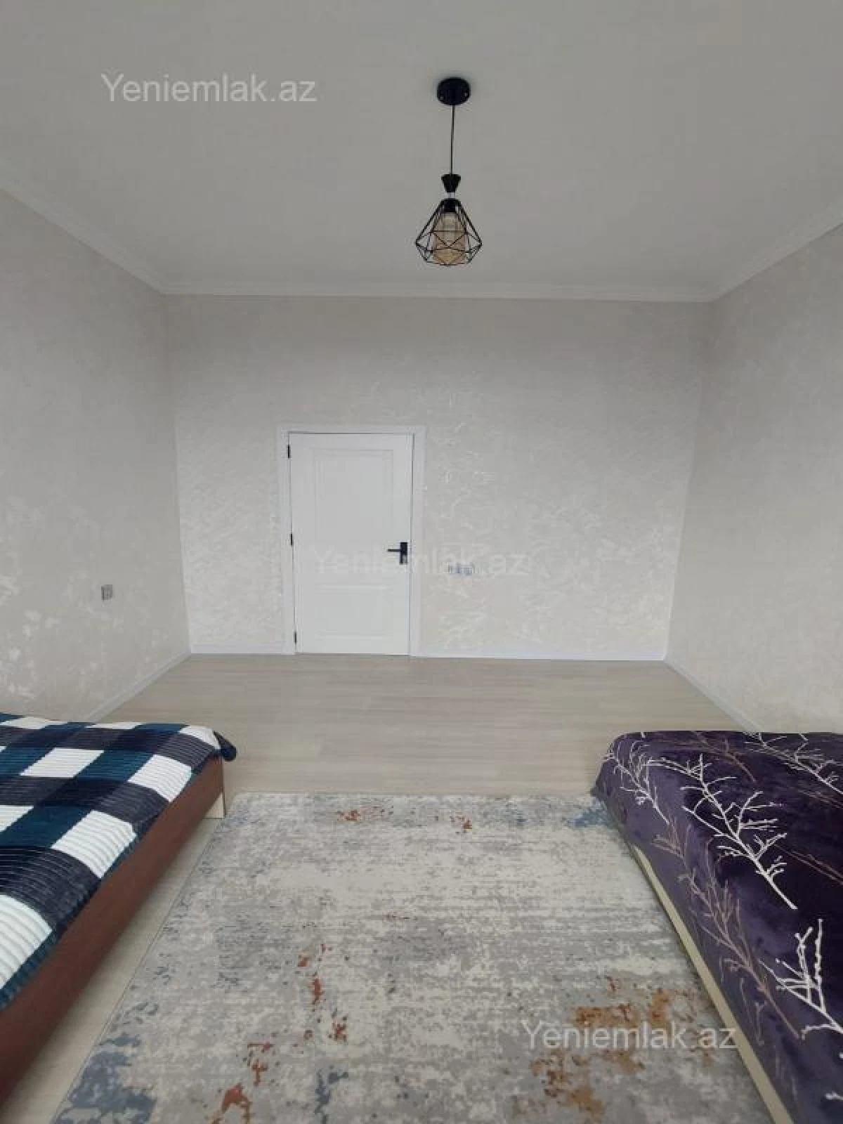 Satılır 2 otaqlı köhnə tikili 70 m²