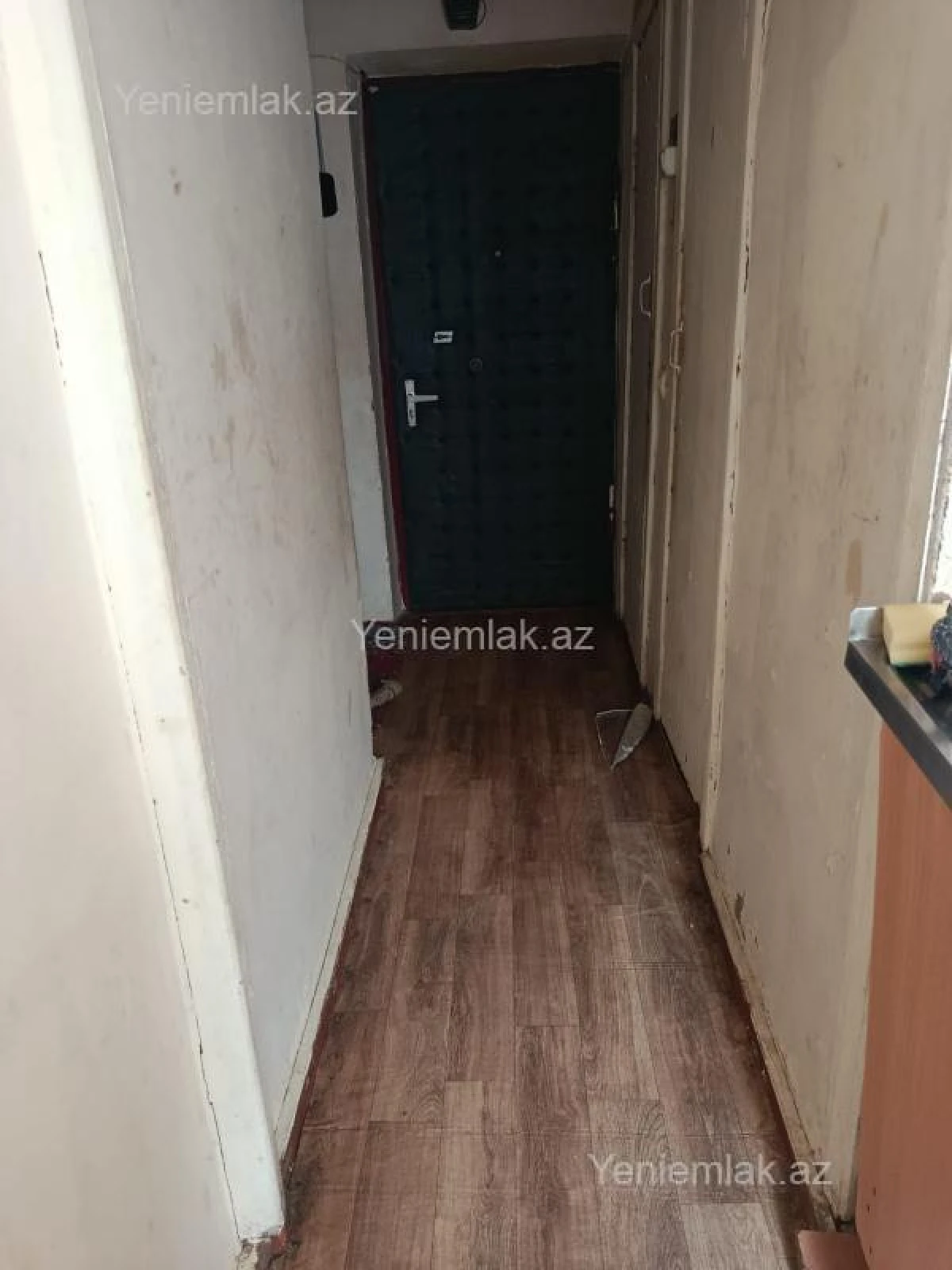 Satılır 4 otaqlı köhnə tikili 110 m²