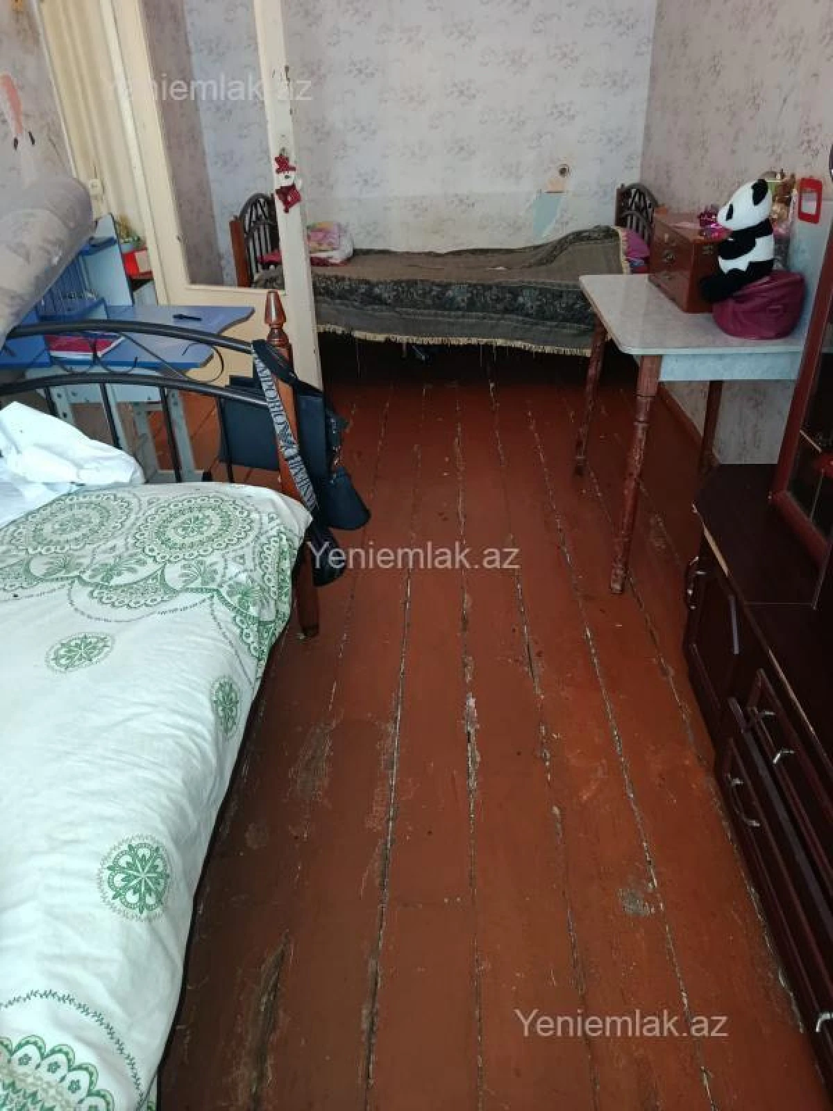 Satılır 4 otaqlı köhnə tikili 110 m²