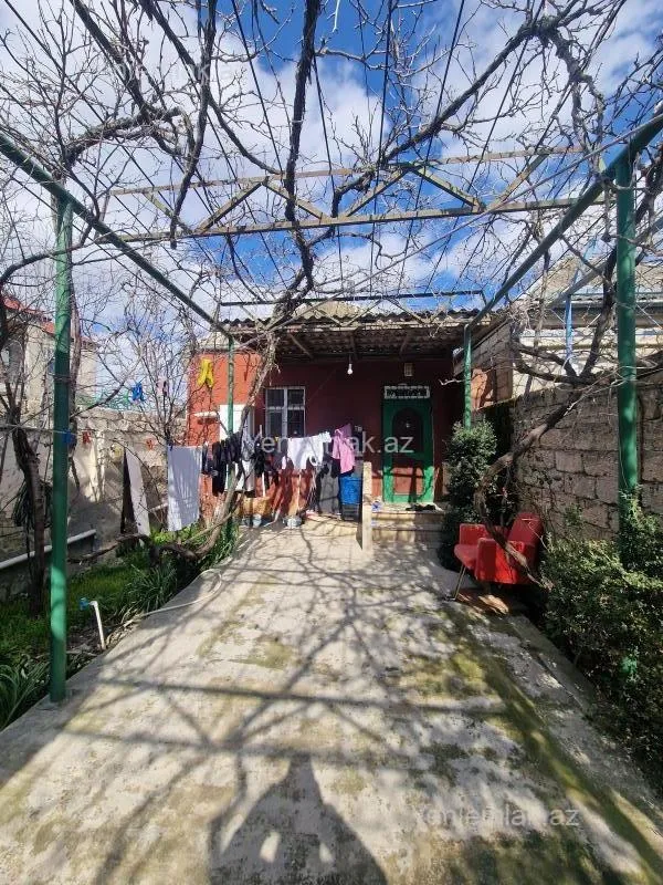 Satılır 3 otaqlı həyət evi 80 m²