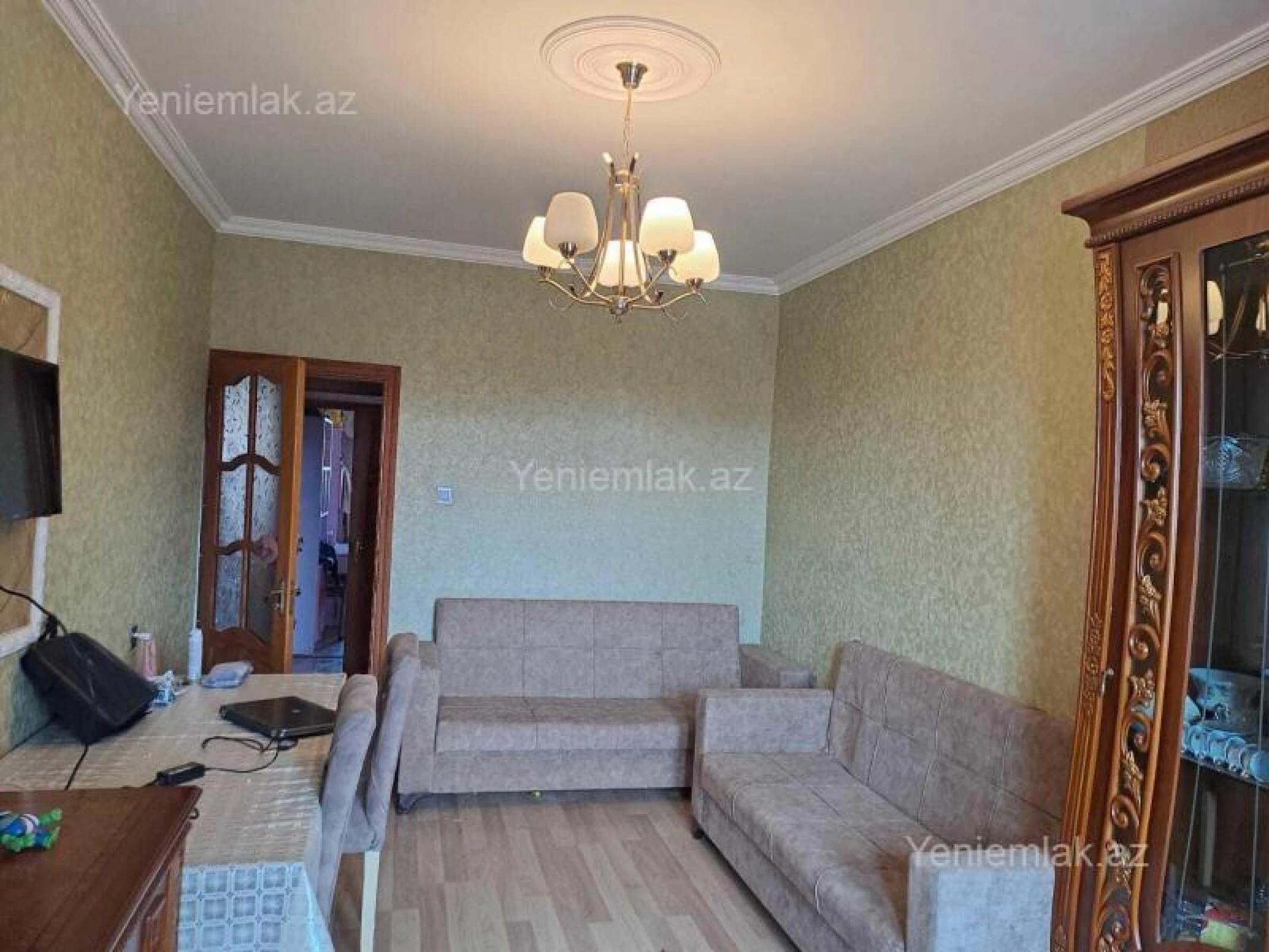 Satılır 4 otaqlı köhnə tikili 85 m²
