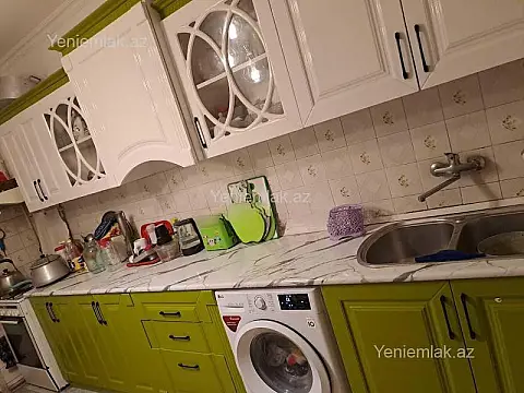 Satılır 4 otaqlı köhnə tikili 85 m²