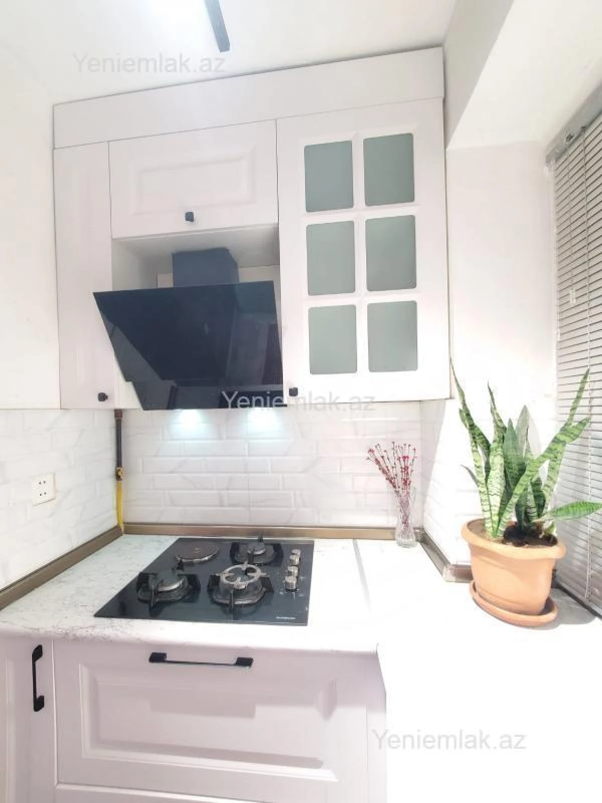 Satılır 3 otaqlı köhnə tikili 70 m²