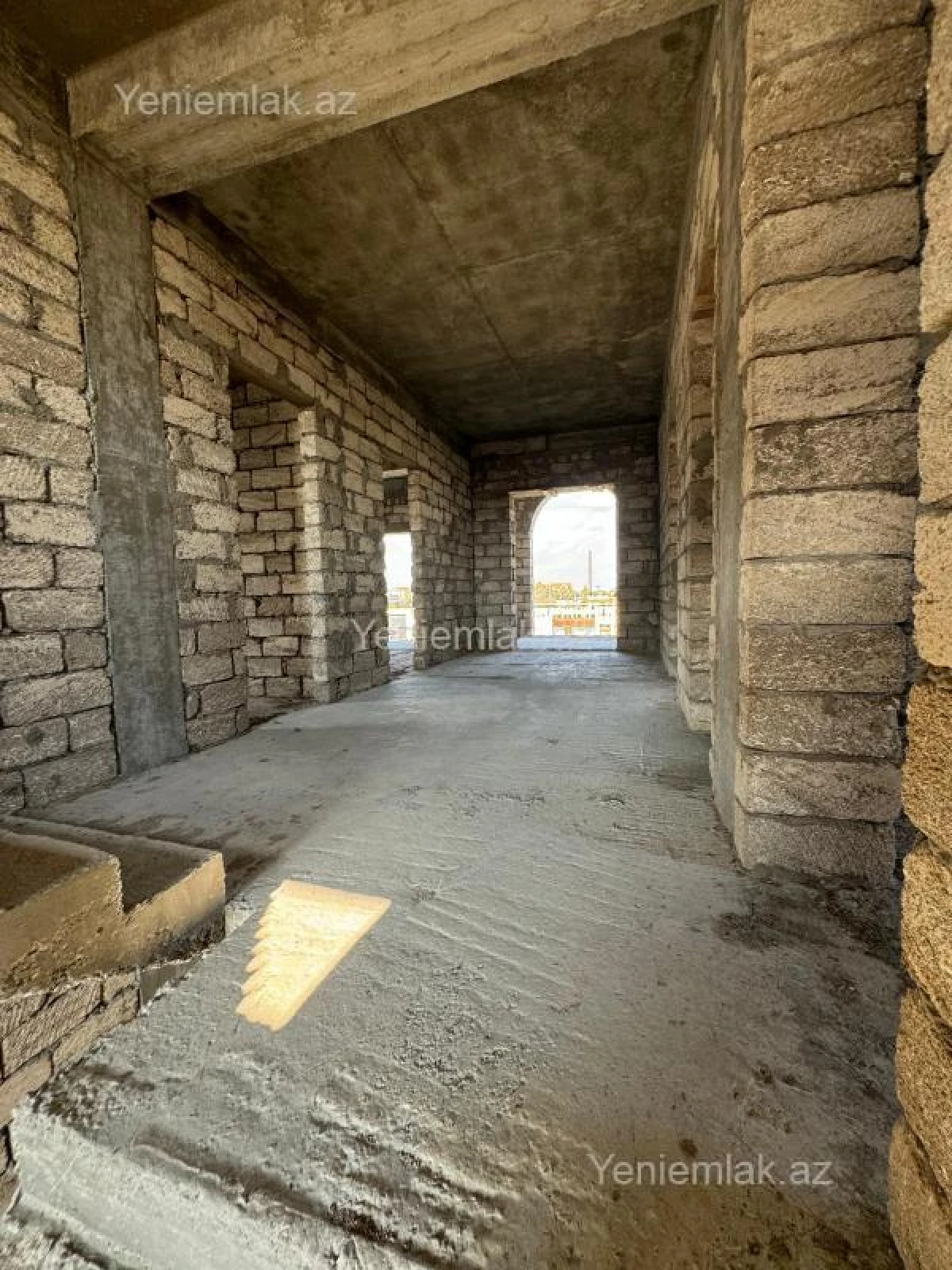 Satılır 6 otaqlı həyət evi 100 m²