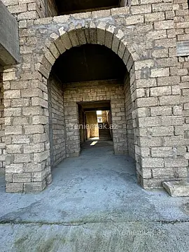 Satılır 6 otaqlı həyət evi 100 m²