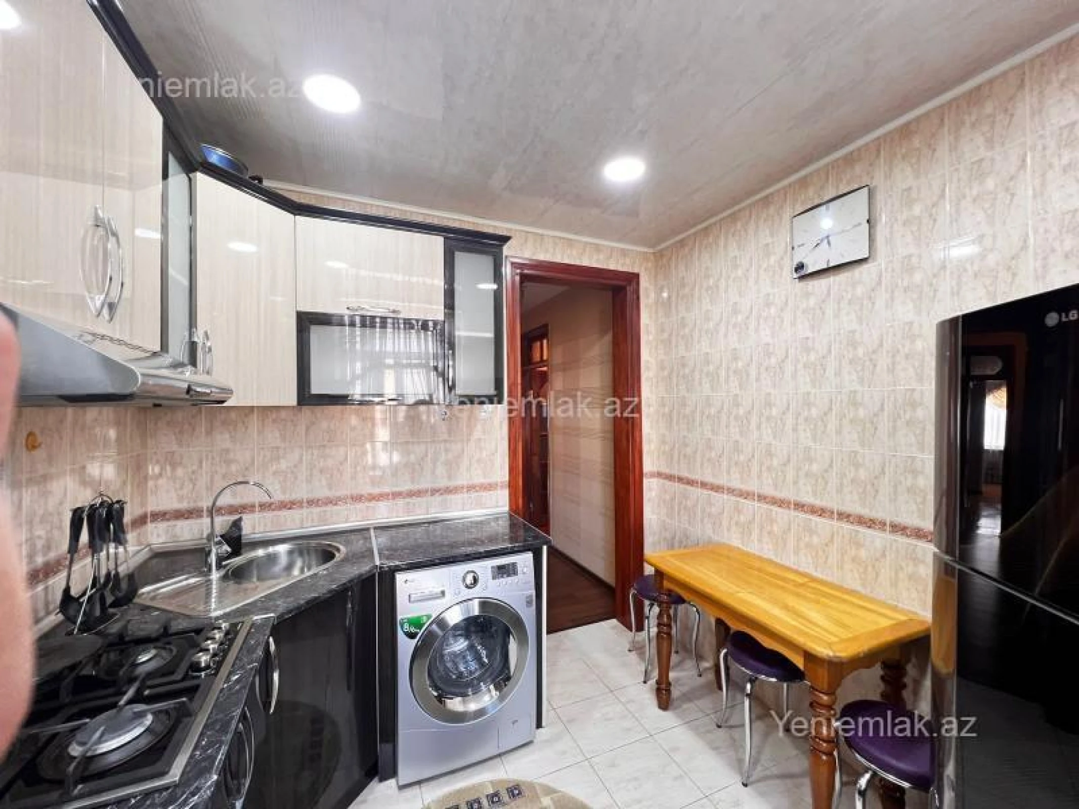 Satılır 3 otaqlı köhnə tikili 103 m²
