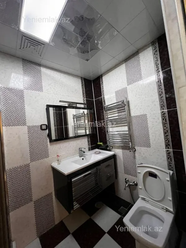 Satılır 3 otaqlı köhnə tikili 103 m²