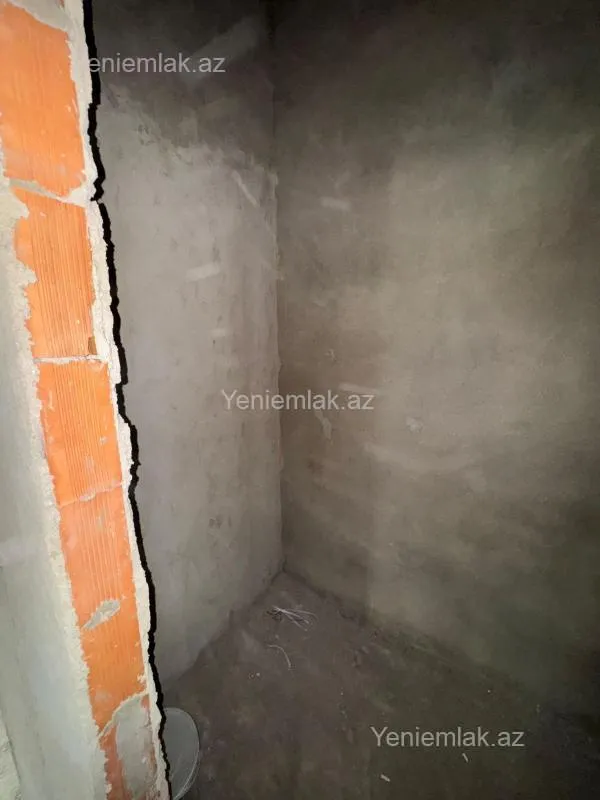 Satılır 3 otaqlı yeni tikili 135 m²