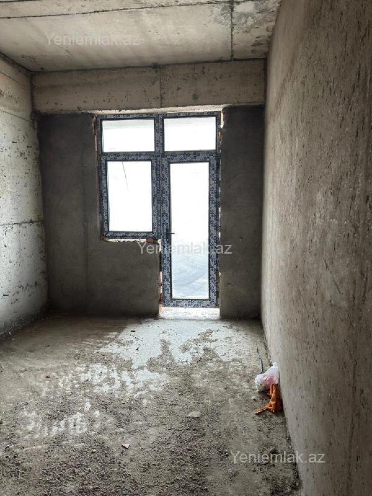 Satılır 3 otaqlı yeni tikili 135 m²