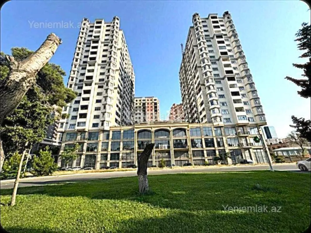 Satılır 3 otaqlı yeni tikili 135 m²