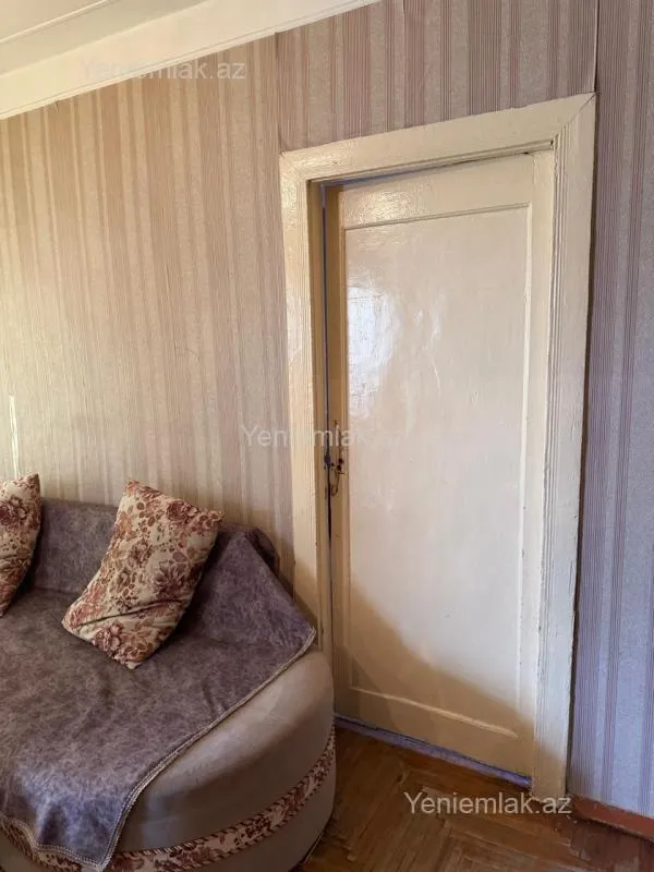 Satılır 2 otaqlı köhnə tikili 45 m²
