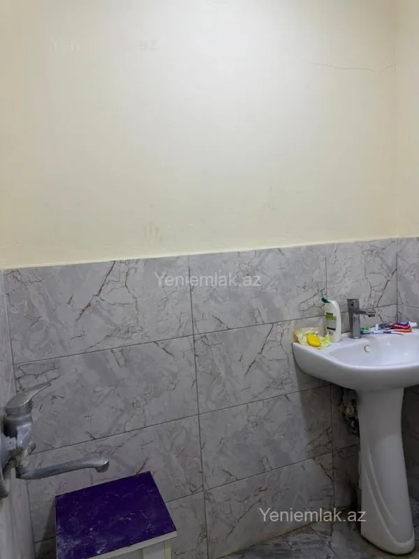 Satılır 2 otaqlı köhnə tikili 45 m²