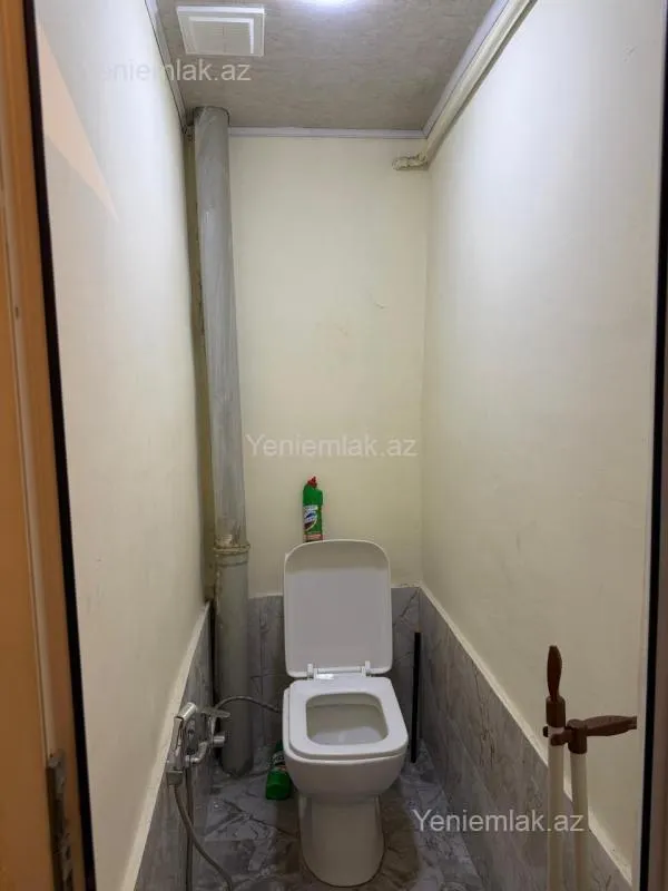 Satılır 2 otaqlı köhnə tikili 45 m²