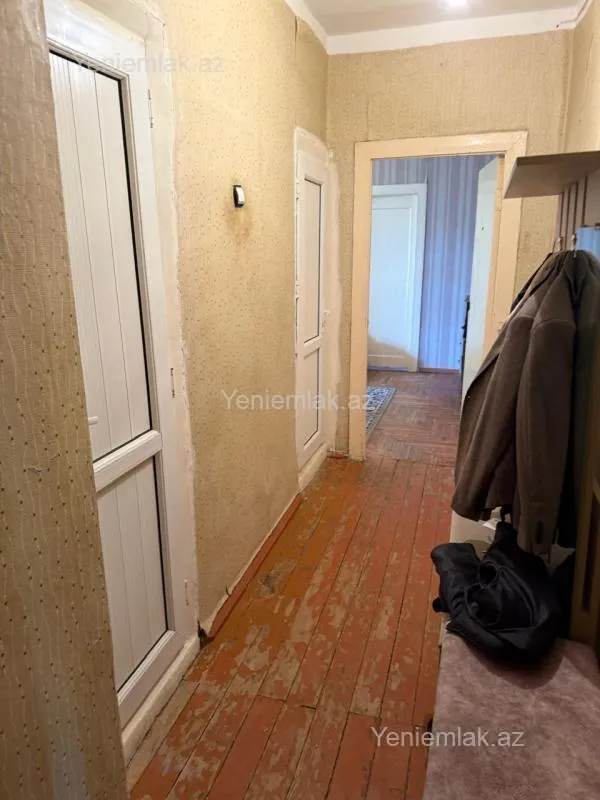 Satılır 2 otaqlı köhnə tikili 45 m²
