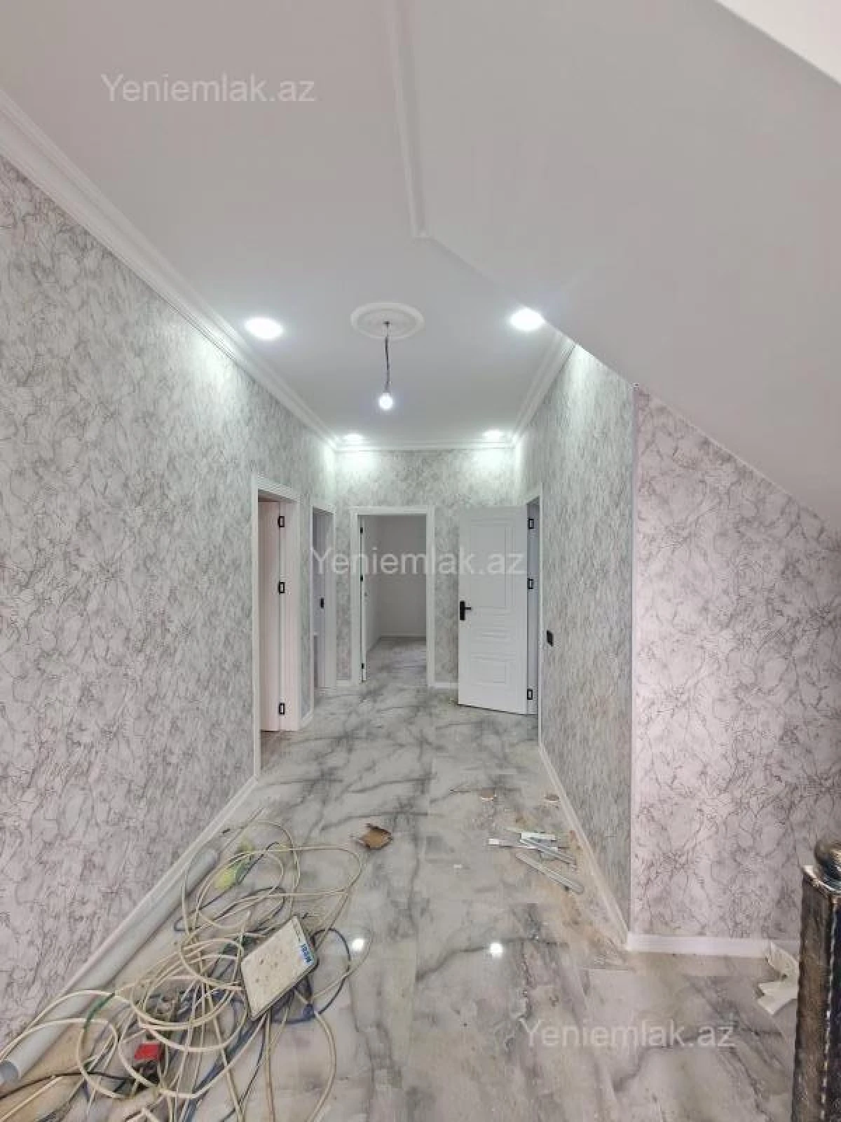 Satılır 5 otaqlı həyət evi 143 m²