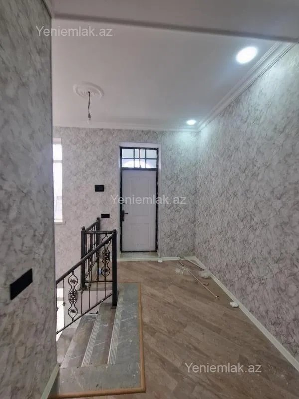 Satılır 5 otaqlı həyət evi 143 m²