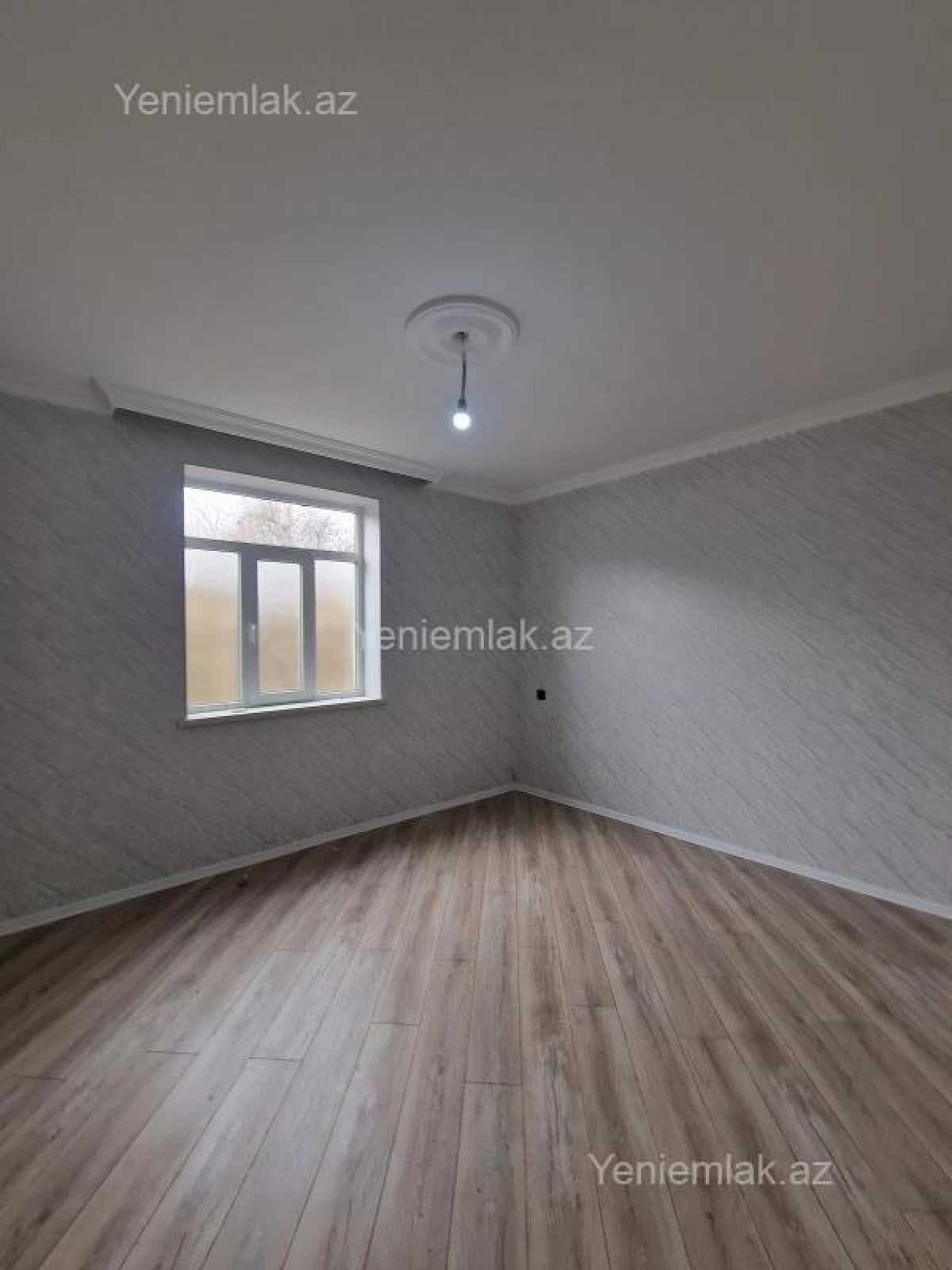 Satılır 5 otaqlı həyət evi 143 m²