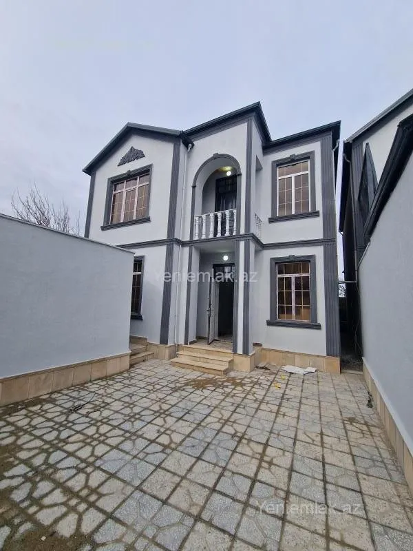 Satılır 5 otaqlı həyət evi 143 m²