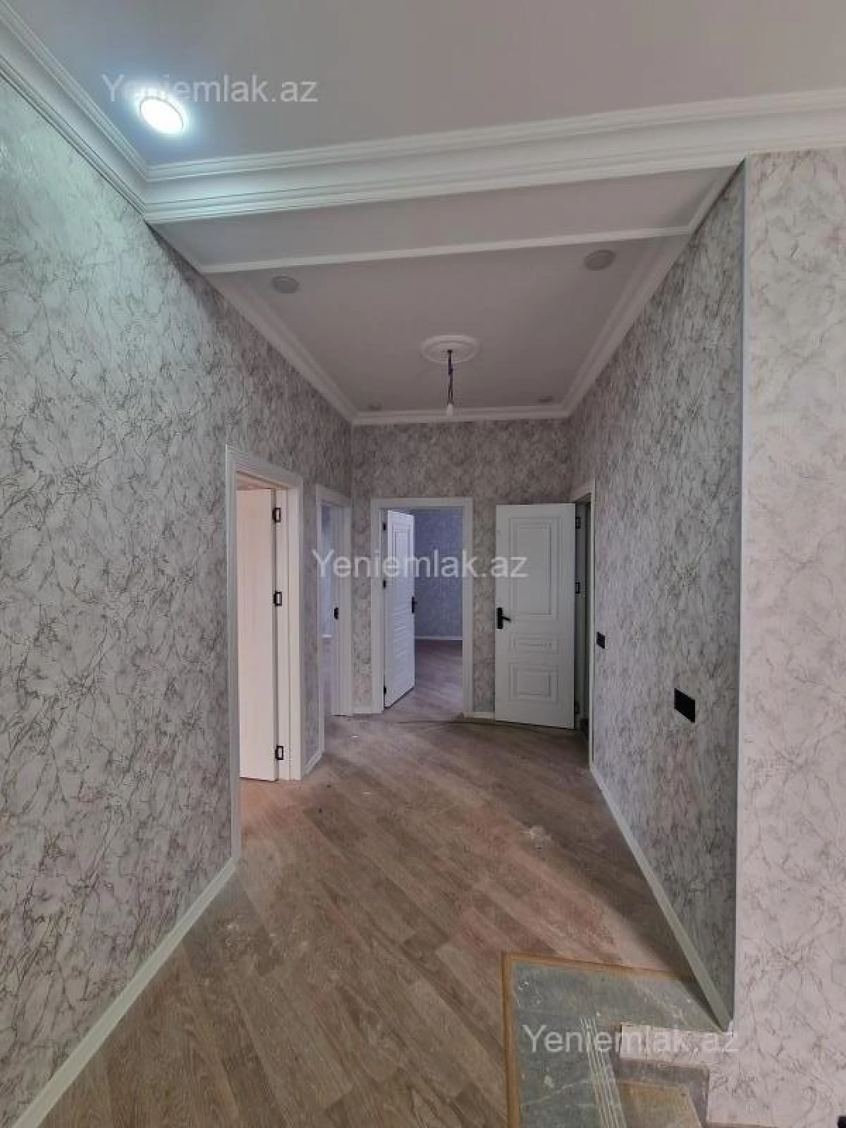Satılır 5 otaqlı həyət evi 143 m²