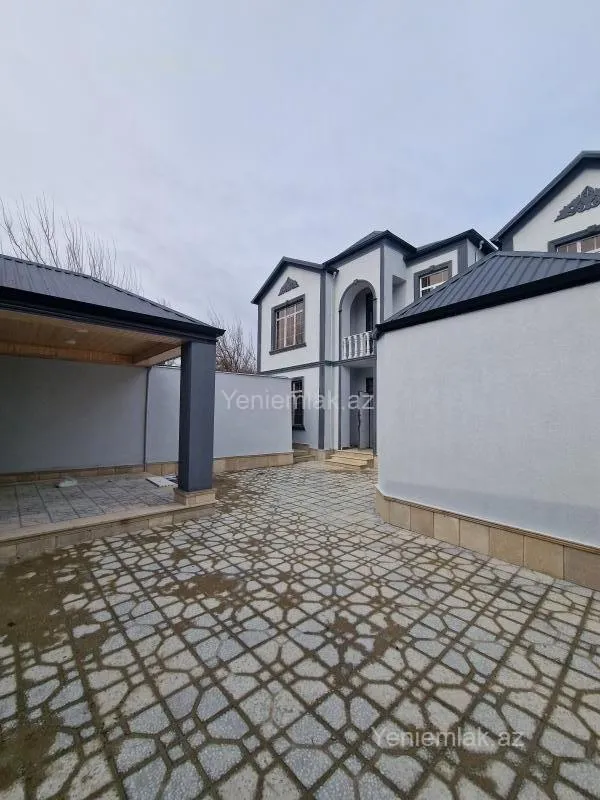 Satılır 5 otaqlı həyət evi 143 m²