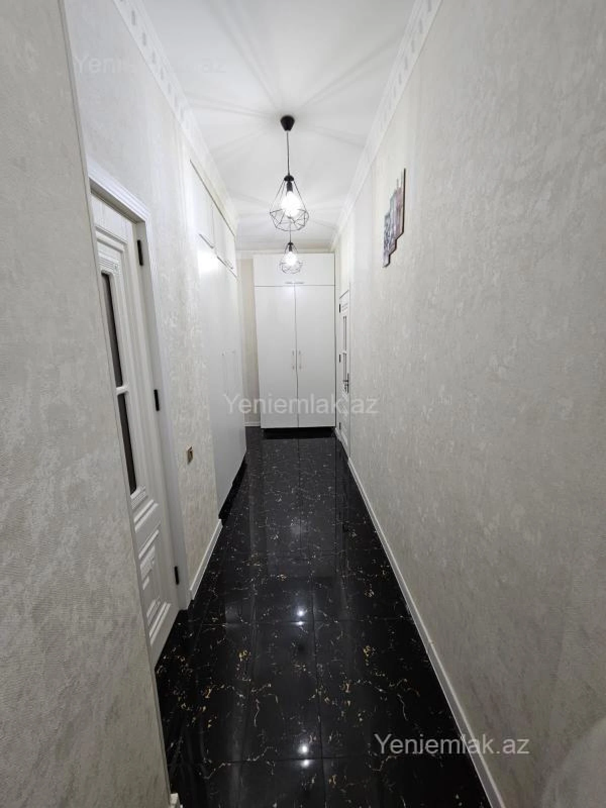 Satılır 3 otaqlı yeni tikili 81.3 m²