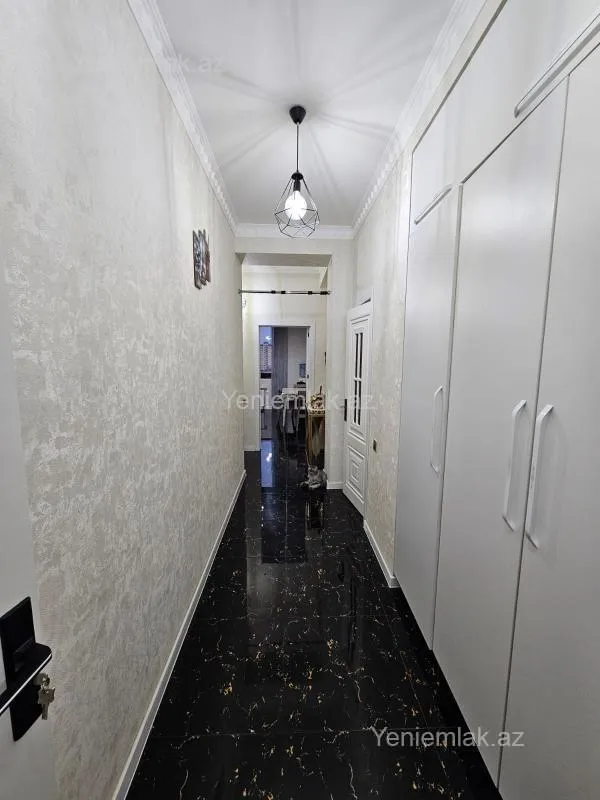 Satılır 3 otaqlı yeni tikili 81.3 m²