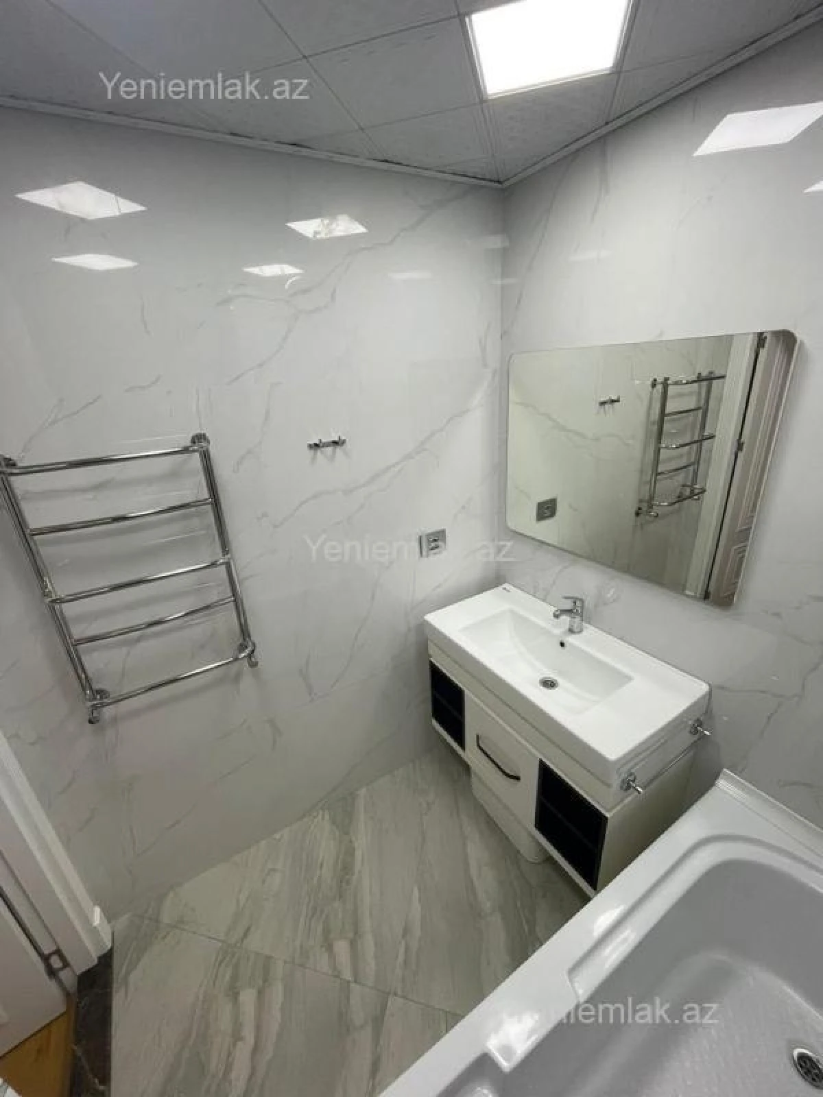 Satılır 3 otaqlı yeni tikili 116 m²