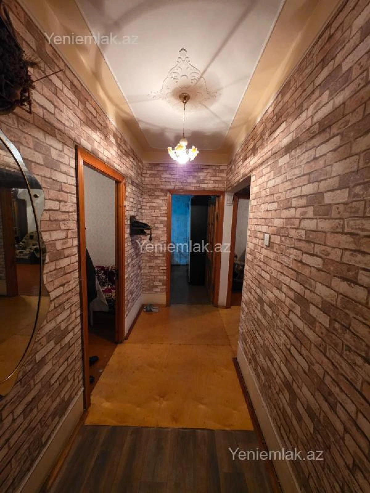 Satılır 3 otaqlı köhnə tikili 80 m²