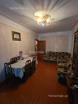 Satılır 3 otaqlı köhnə tikili 80 m²